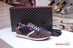 Sapat�nis Mariner e carteira Fasolo