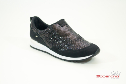 T�nis Dakota Preto