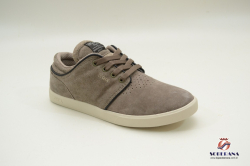 T�nis Qix Oliva